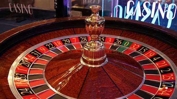 Three Card Poker hand rankings and payout table on inatogel link